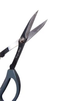 Japanese Pruning Scisssors 17 Japanese Pruning Scisssors -Soil N Tool Sales 3 4 crop 8612968 0018