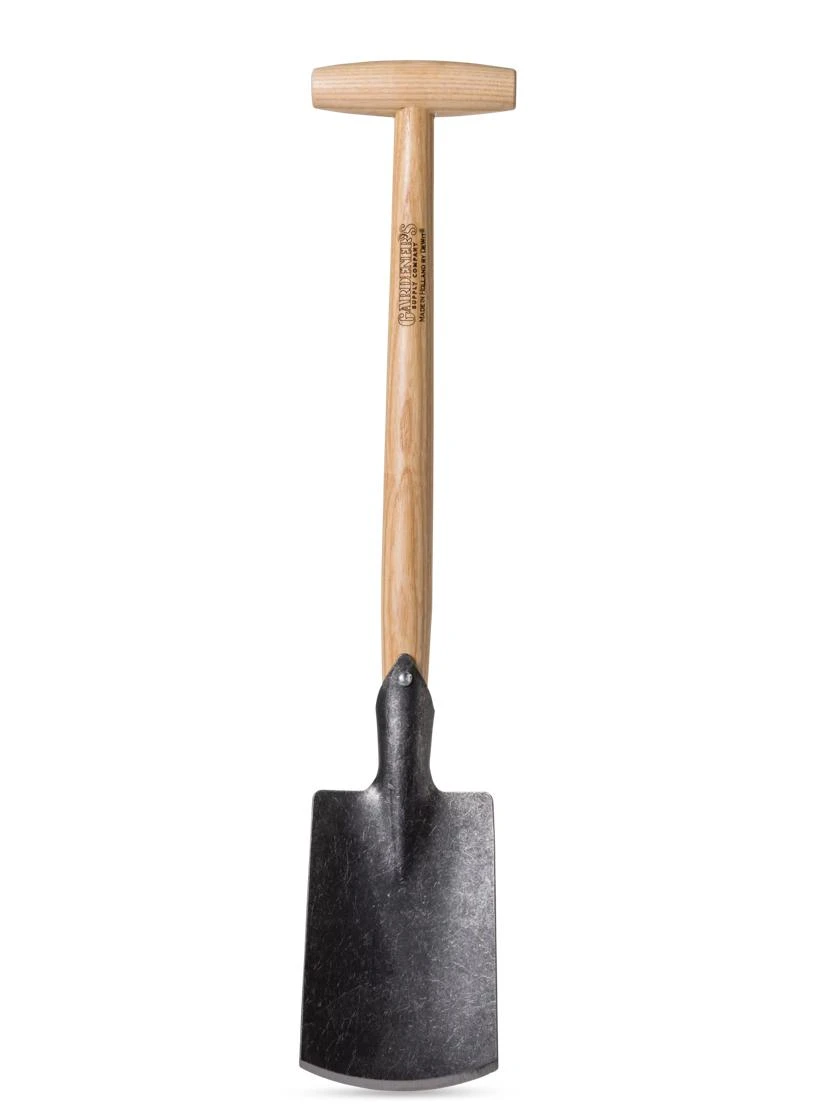 Gardener’s Lifetime Perennial Spade With Short T-Handle 4 Gardener’s Lifetime Perennial Spade With Short T-Handle - Image 4